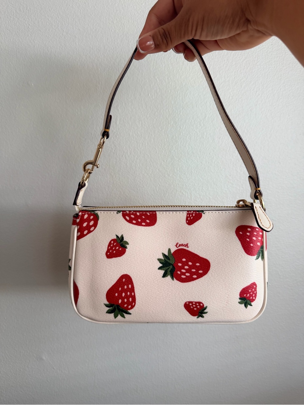 Coach wild strawberry Nolita 19 - Picture 2 of 2